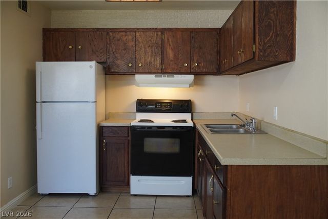 212 Orland Street 26, Las Vegas, NV 89107