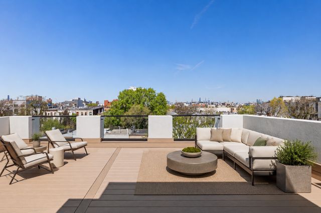 78 Harman St Apt 4F, New York City, NY 11221