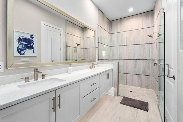 4323 Spicewood Springs RD 2, Austin, TX 78759