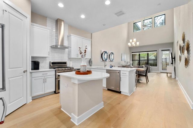 4323 Spicewood Springs RD 2, Austin, TX 78759