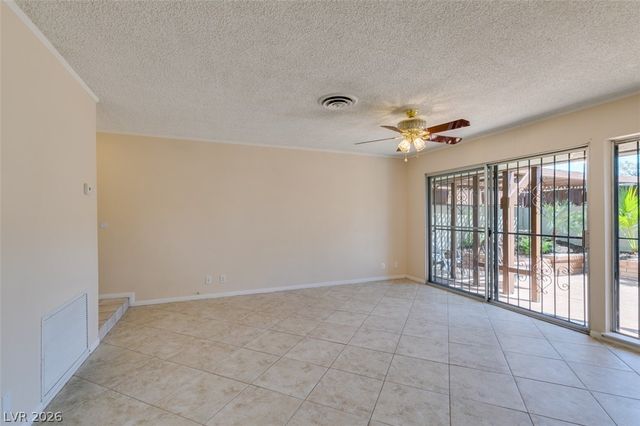 2458 Paradise Village Way, Las Vegas, NV 89120