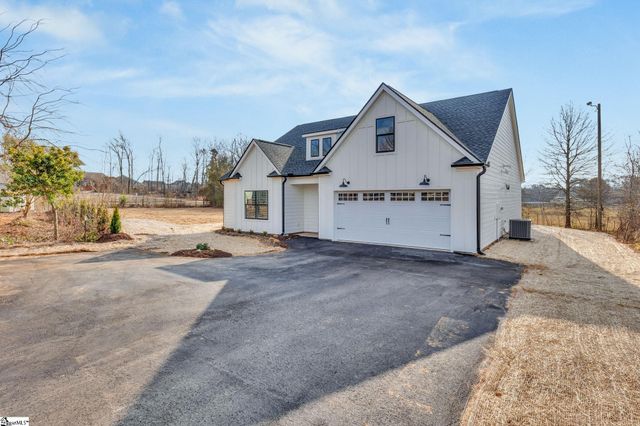 1434 Scuffletown Road, Simpsonville, SC 29681