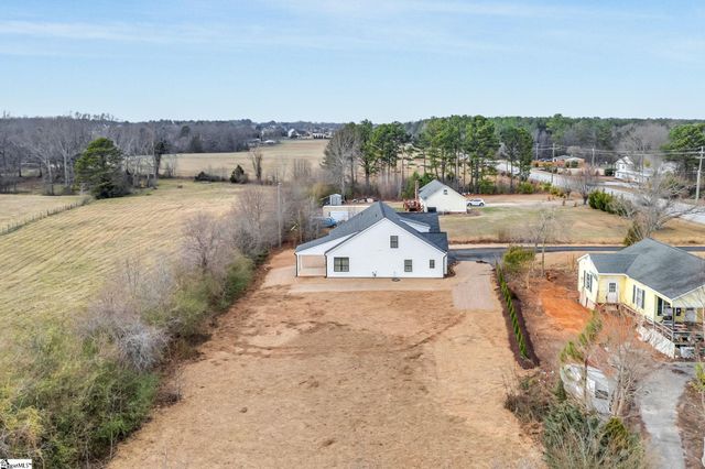 1434 Scuffletown Road, Simpsonville, SC 29681