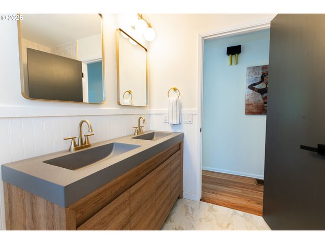 2855 Sw 118TH Ave, Beaverton, OR 97005
