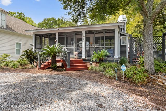 614 2nd Street, Gulfport, MS 39501