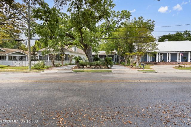 614 2nd Street, Gulfport, MS 39501