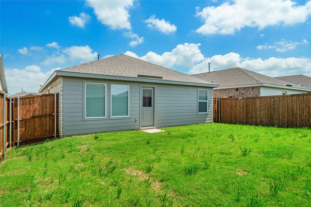 2020 Belgian Drive, Aubrey, TX 76227