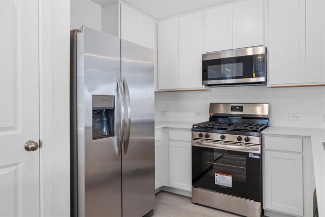 2020 Belgian Drive, Aubrey, TX 76227