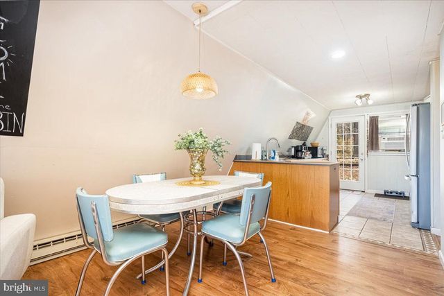 14141 ROBERTS RD, Hancock, MD 21750