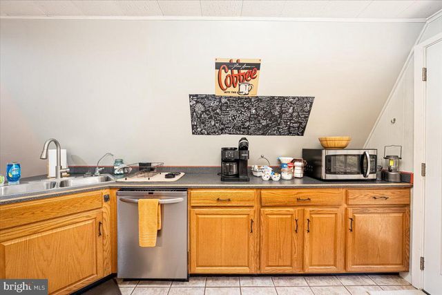 14141 ROBERTS RD, Hancock, MD 21750