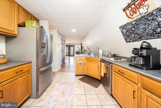 14141 ROBERTS RD, Hancock, MD 21750