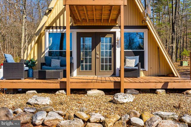 14141 ROBERTS RD, Hancock, MD 21750