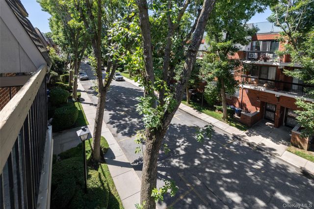 7111 Sutton Place 3, Fresh Meadows, NY 11365