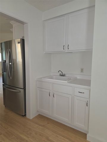 272 Palomino Drive, Saginaw, TX 76179