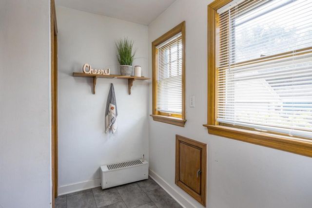 714 N ONEIDA STREET, Appleton, WI 54911