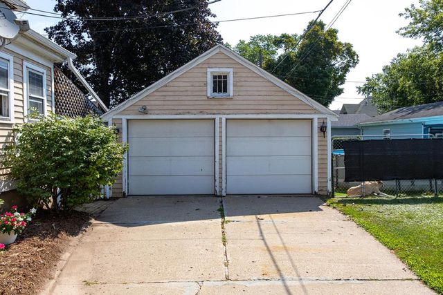 714 N ONEIDA STREET, Appleton, WI 54911
