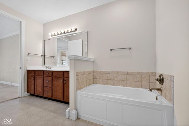 155 Coatsville Drive, Westfield, IN 46074