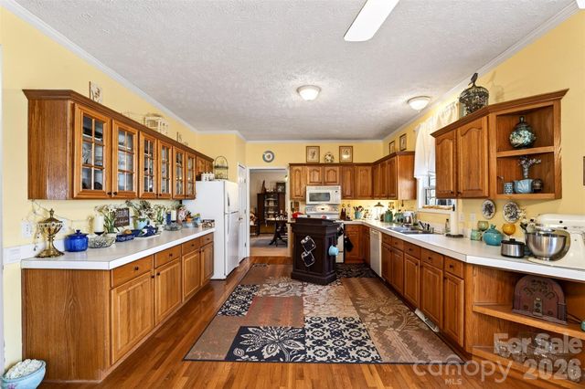 1146 Landrum Road, Columbus, NC 28722