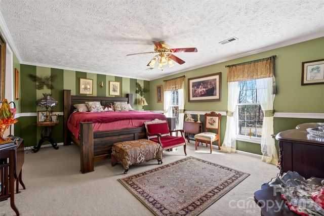 1146 Landrum Road, Columbus, NC 28722