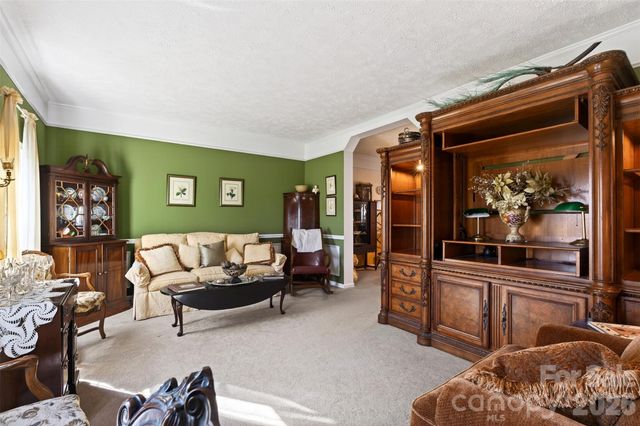 1146 Landrum Road, Columbus, NC 28722