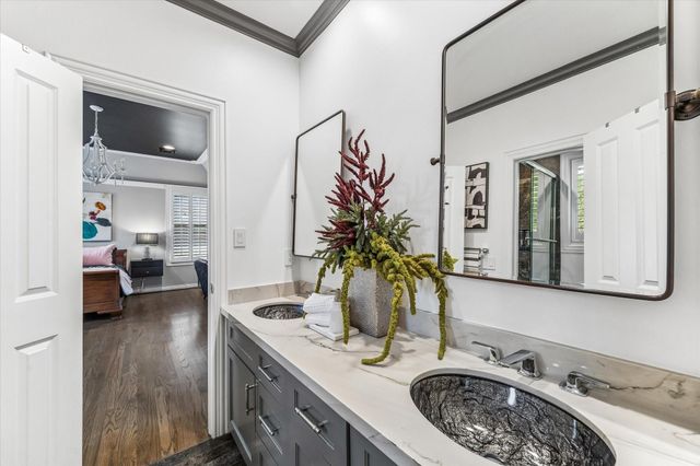 3711 Elmora Street, Houston, TX 77005