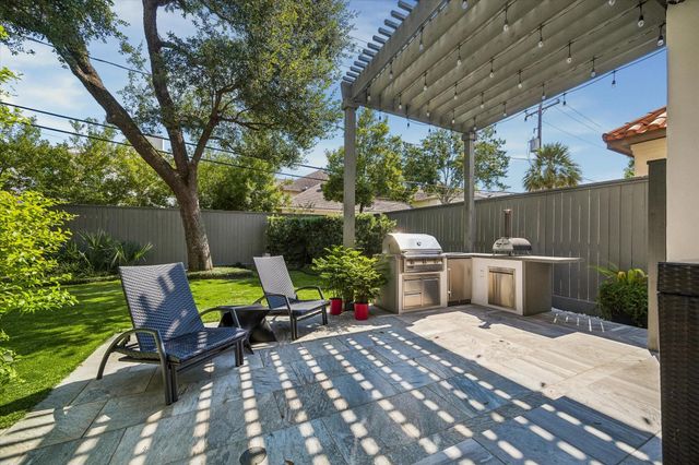 3711 Elmora Street, Houston, TX 77005
