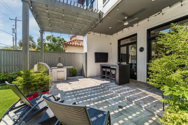 3711 Elmora Street, Houston, TX 77005
