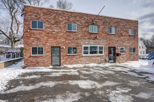 64R Hancock St 201, Braintree, MA 02184