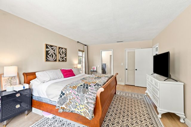 3315 NE 42nd Court, Fort Lauderdale, FL 33308