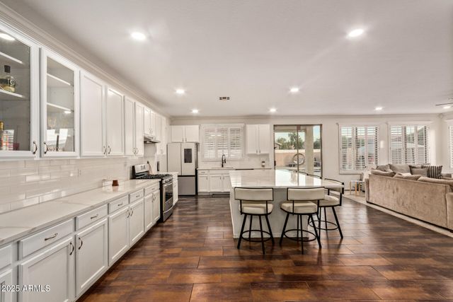 7411 S 25TH Drive, Phoenix, AZ 85041