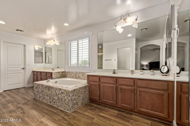 7411 S 25TH Drive, Phoenix, AZ 85041