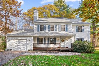 29 Shore Drive, Upton, MA 01568