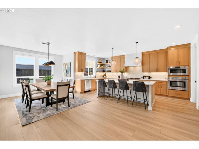 4225 N 12TH Way, Ridgefield, WA 98642
