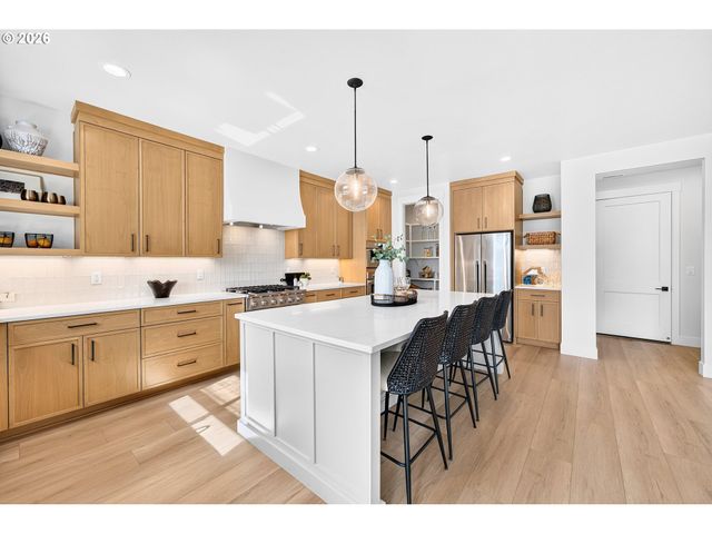 4225 N 12TH Way, Ridgefield, WA 98642