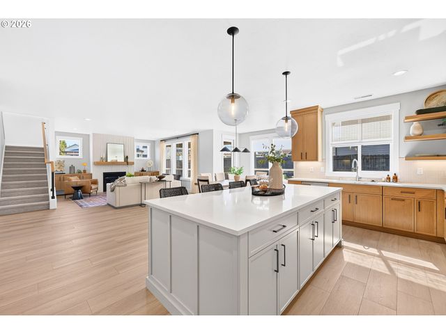 4225 N 12TH Way, Ridgefield, WA 98642