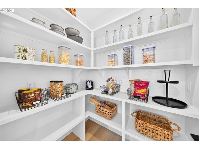 4225 N 12TH Way, Ridgefield, WA 98642