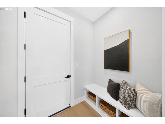 4225 N 12TH Way, Ridgefield, WA 98642