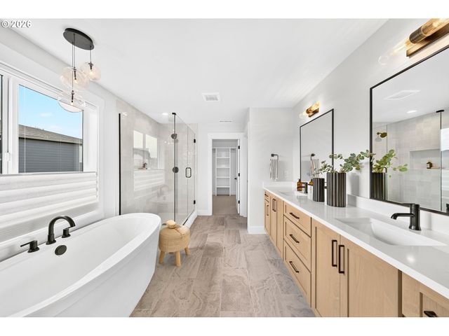 4225 N 12TH Way, Ridgefield, WA 98642