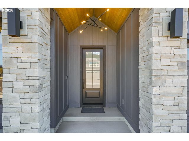 4225 N 12TH Way, Ridgefield, WA 98642