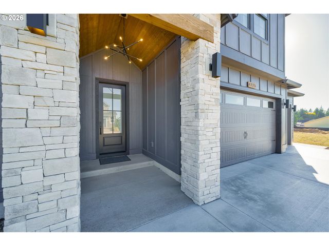 4225 N 12TH Way, Ridgefield, WA 98642
