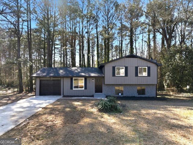 835 Cochise Trail SE, Conyers, GA 30094