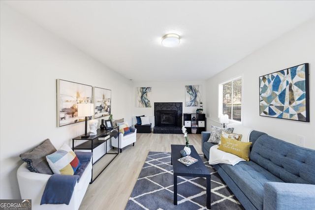 835 Cochise Trail SE, Conyers, GA 30094