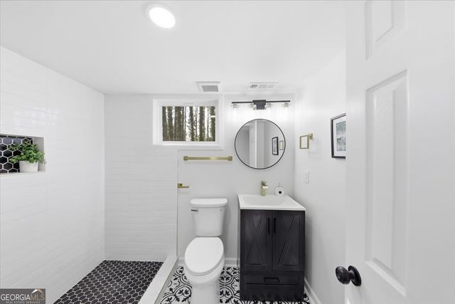 835 Cochise Trail SE, Conyers, GA 30094