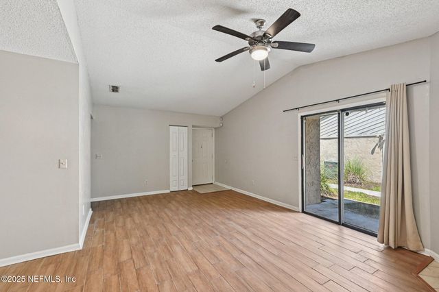 3801 CROWN POINT Road 1174, Jacksonville, FL 32257