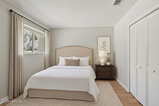 3801 CROWN POINT Road 1174, Jacksonville, FL 32257