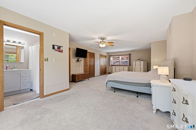 11 Birdseye Rd Extension, Shelton, CT 06484