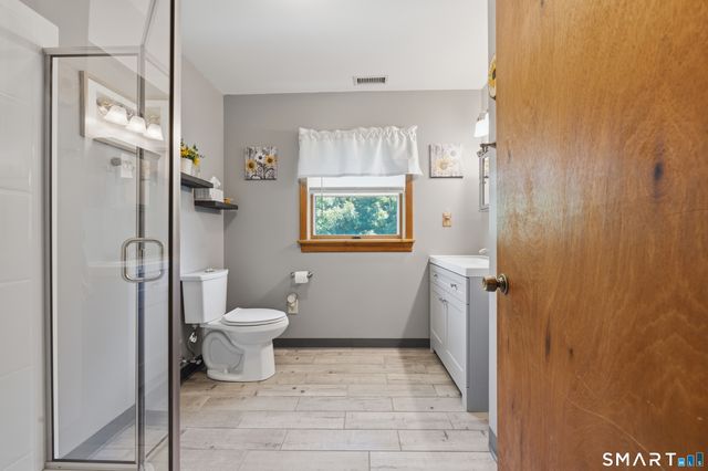 11 Birdseye Rd Extension, Shelton, CT 06484