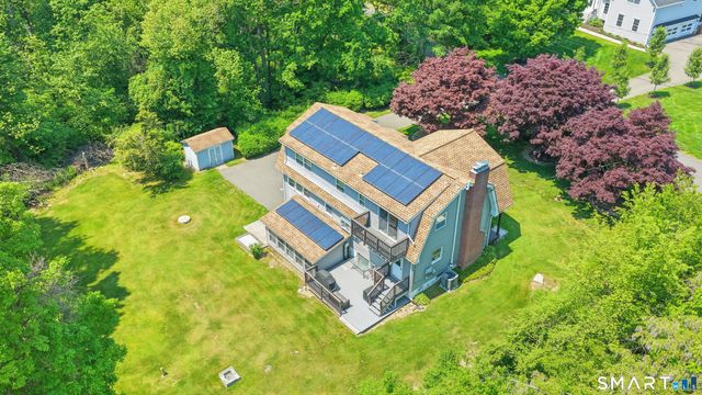11 Birdseye Rd Extension, Shelton, CT 06484