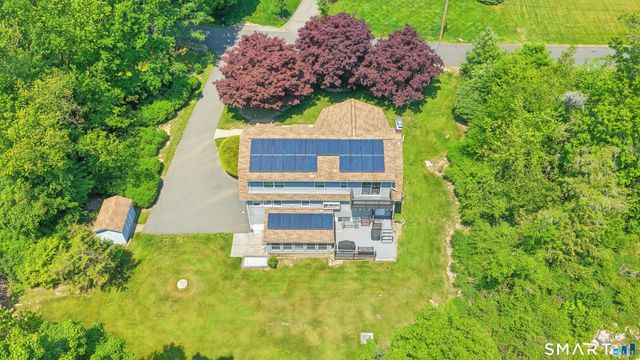 11 Birdseye Rd Extension, Shelton, CT 06484