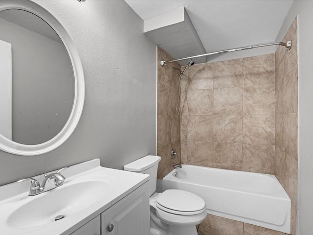 1811 39th Street 1, Galveston, TX 77550